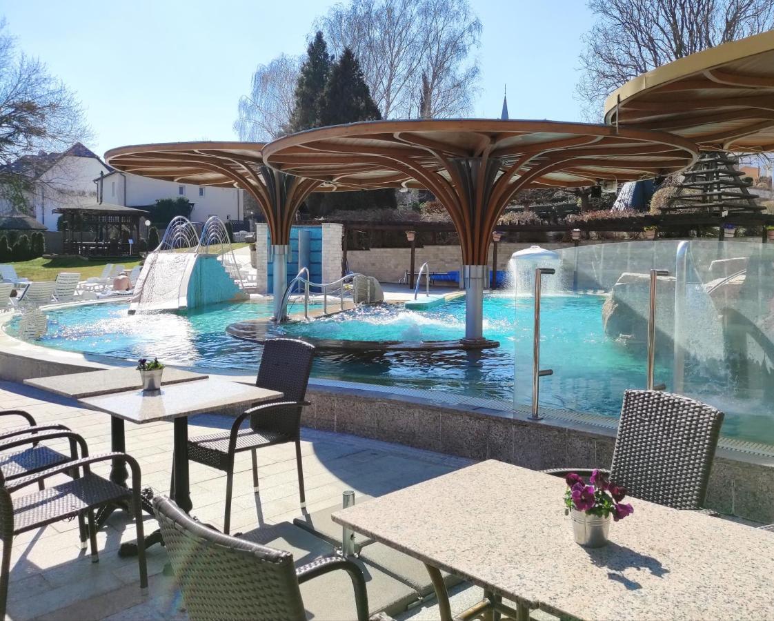 Spa Residence Carbona Water Lily Apartment Хевиз Экстерьер фото